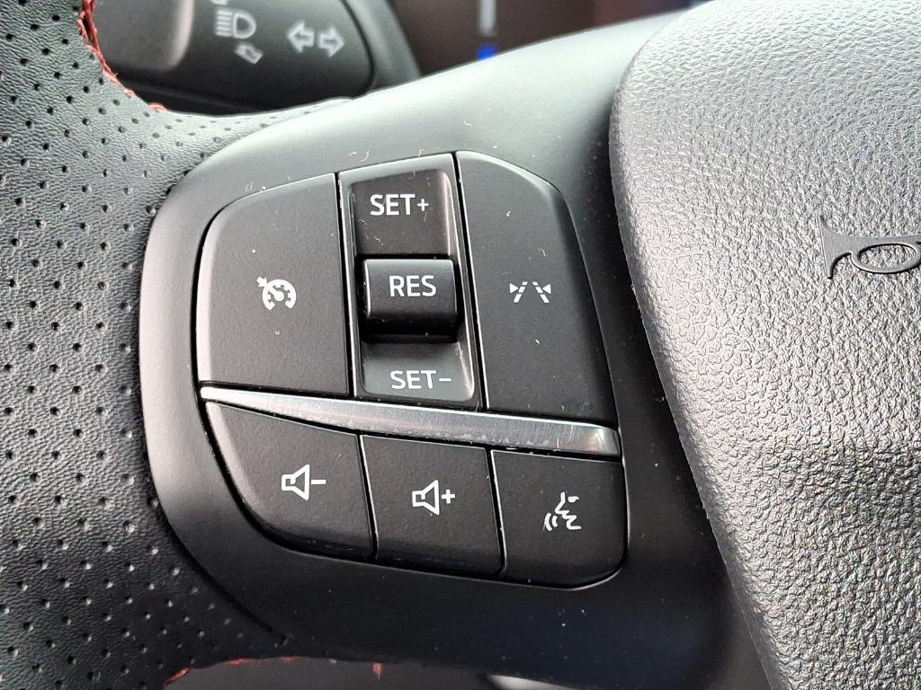 new 2025 Ford Escape car, priced at $33,275