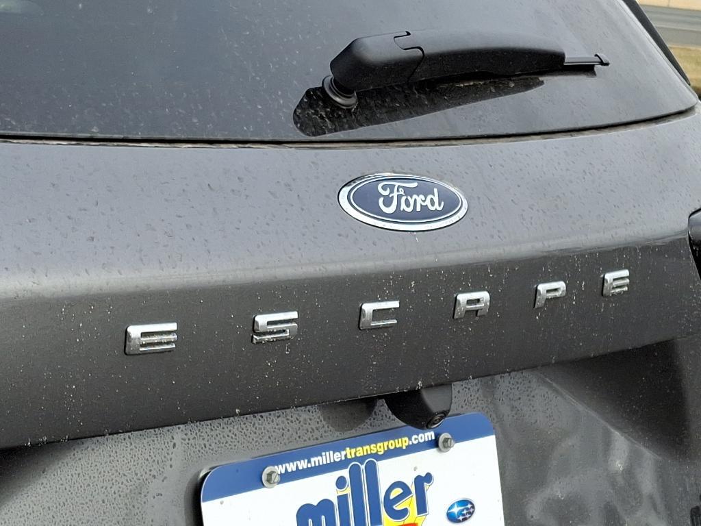 new 2025 Ford Escape car, priced at $33,275