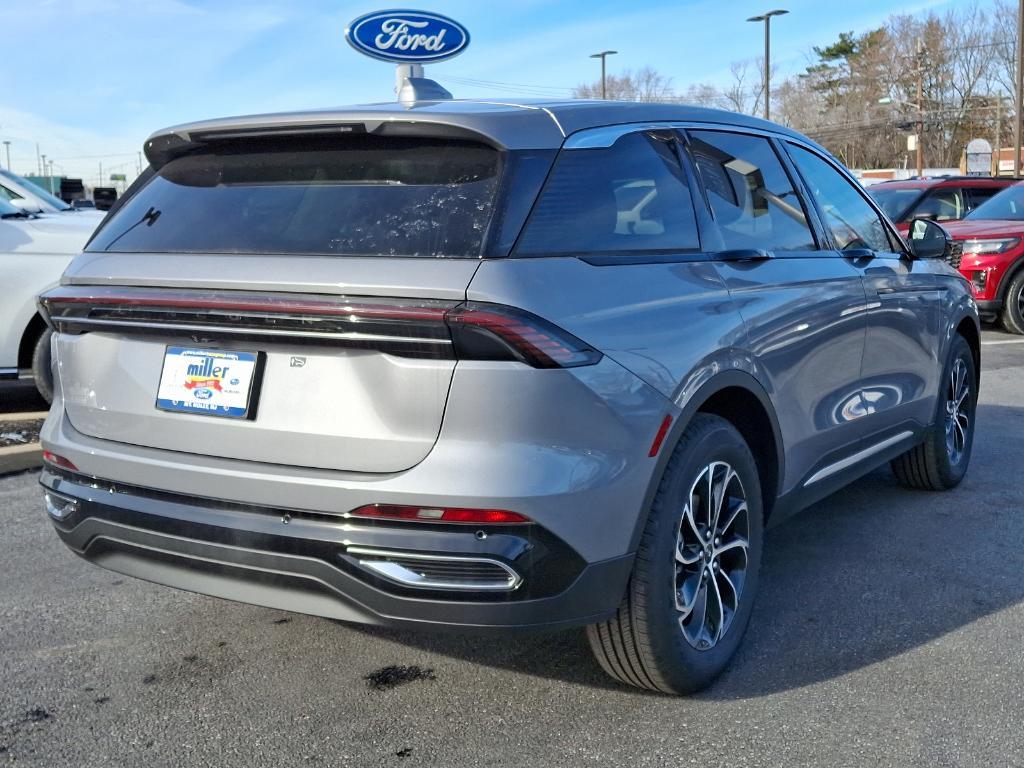 new 2025 Lincoln Nautilus car, priced at $56,485