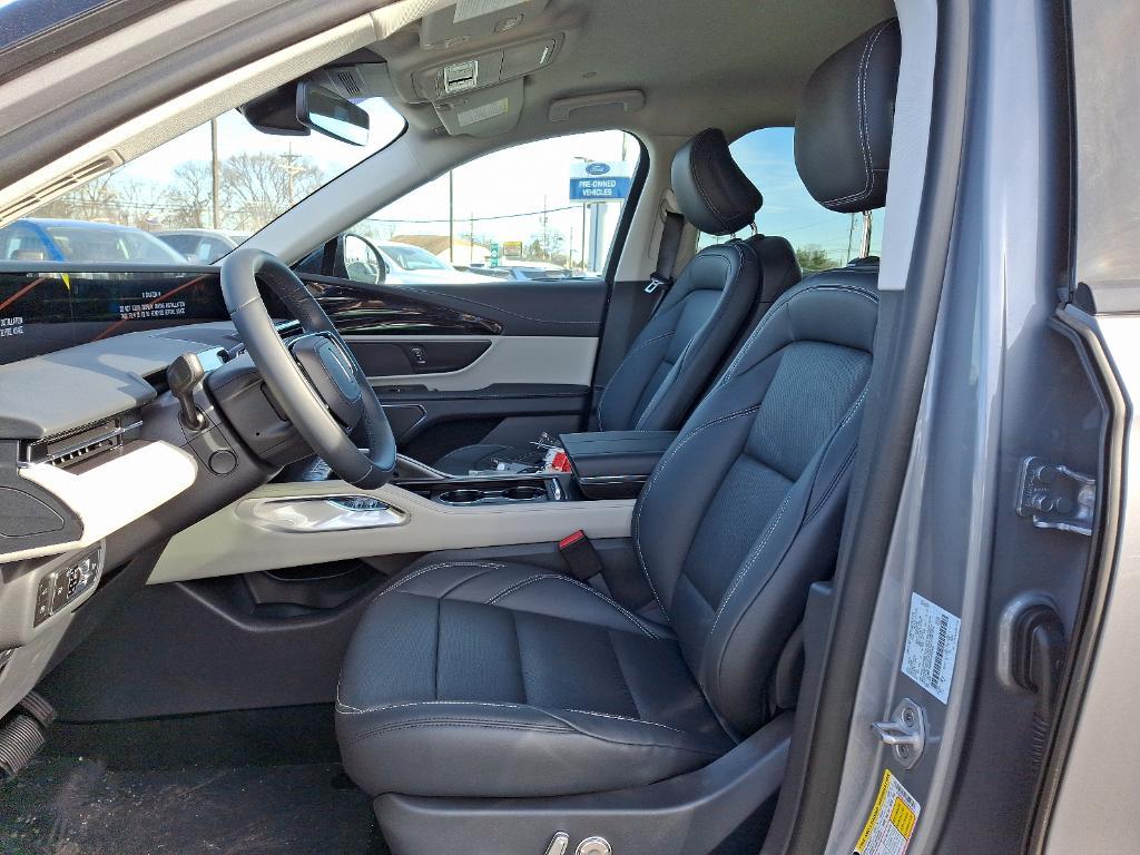 new 2025 Lincoln Nautilus car, priced at $56,485