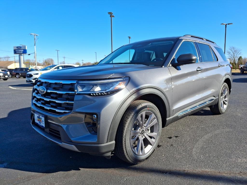 new 2025 Ford Explorer car, priced at $46,612