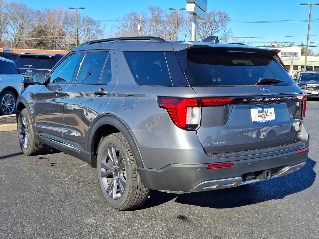 new 2025 Ford Explorer car, priced at $46,612