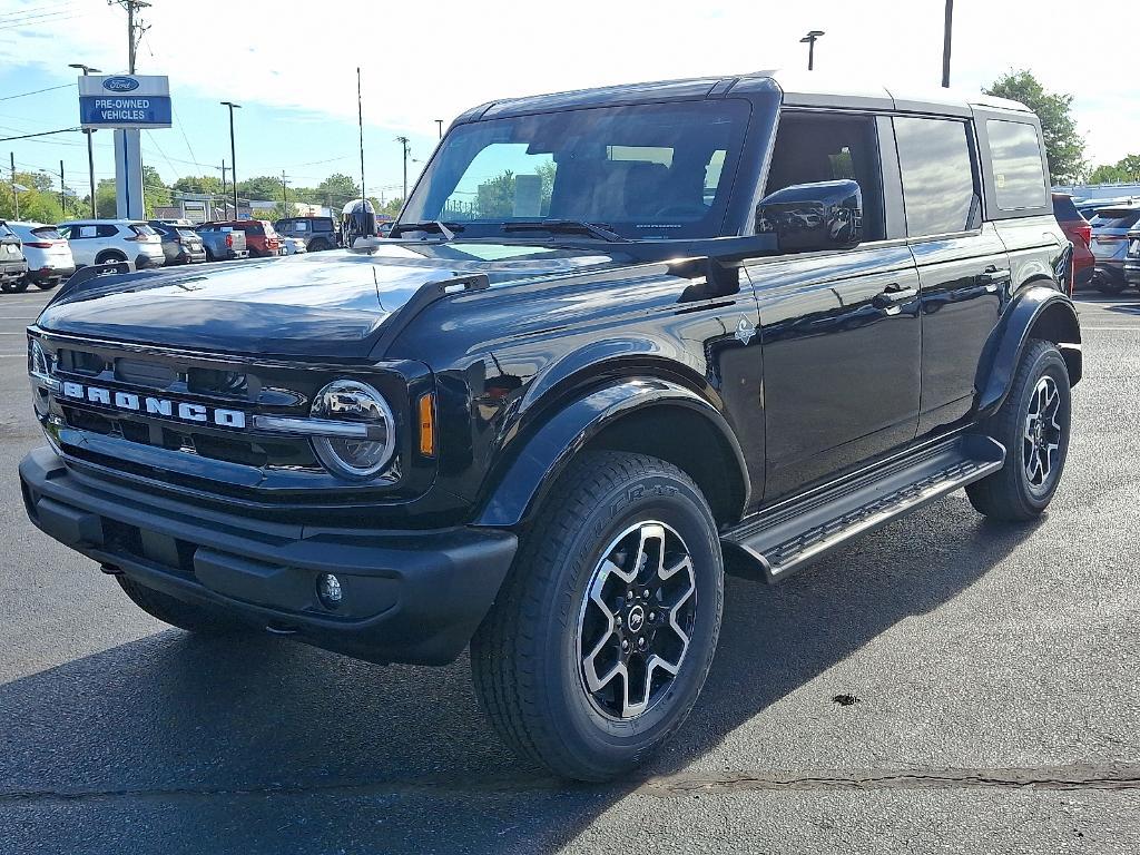 new 2025 Ford Bronco car, priced at $52,225