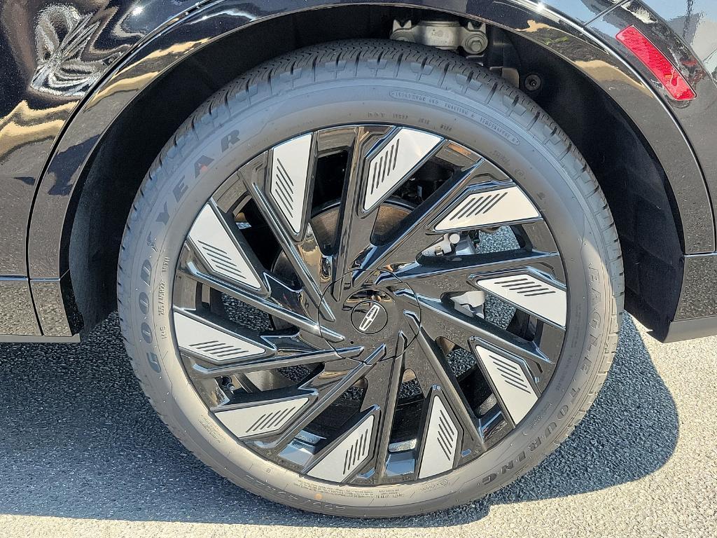 new 2024 Lincoln Nautilus car, priced at $65,120