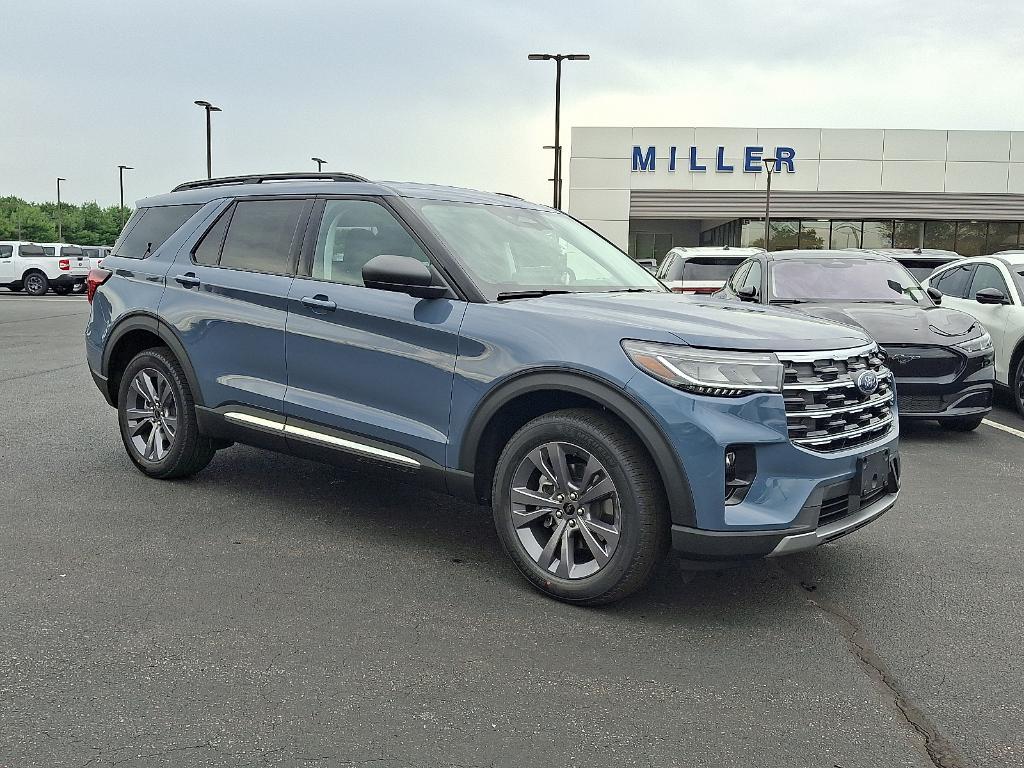 new 2025 Ford Explorer car, priced at $49,555