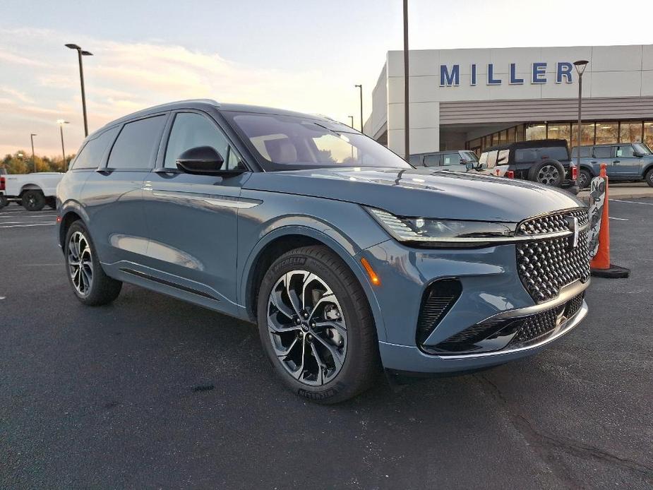 new 2025 Lincoln Nautilus car, priced at $65,355