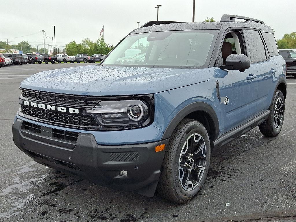 new 2025 Ford Bronco Sport car, priced at $41,975