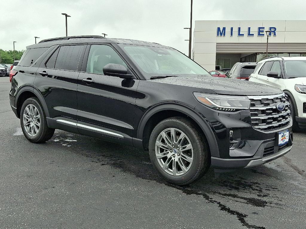 new 2025 Ford Explorer car, priced at $49,060