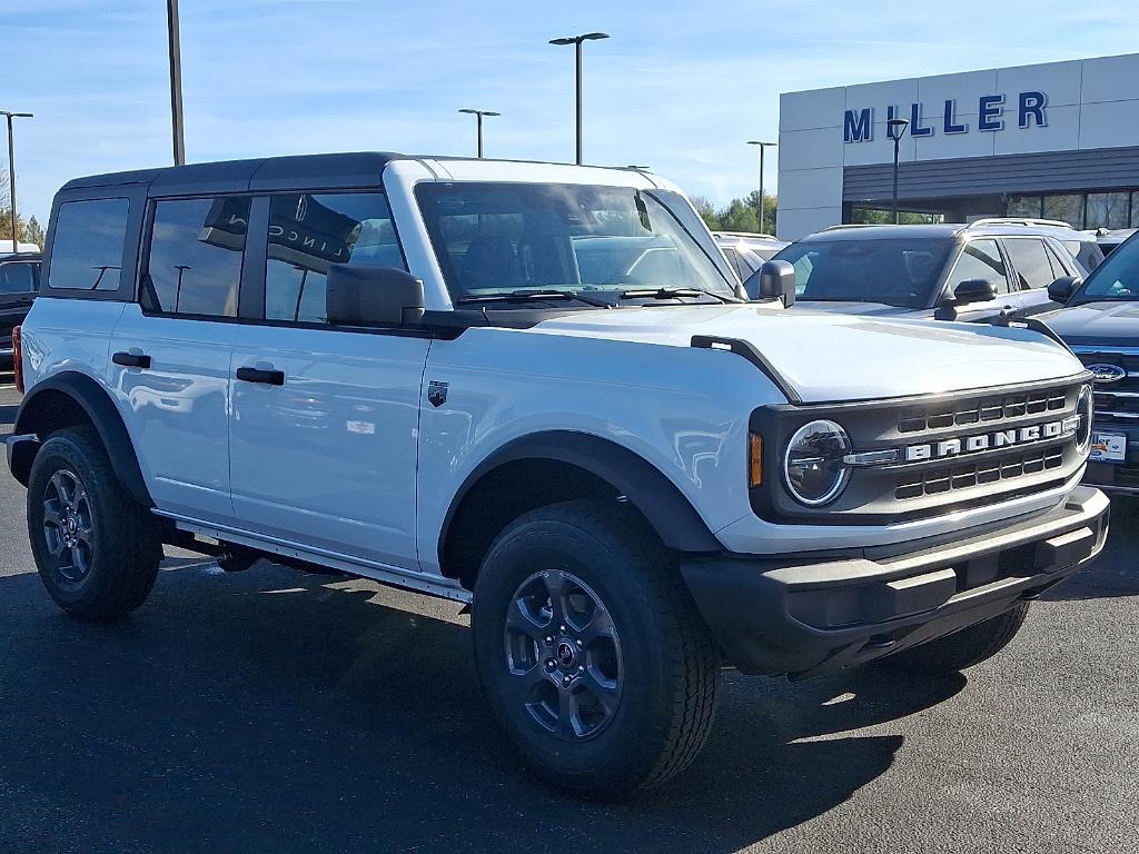new 2025 Ford Bronco car, priced at $46,430