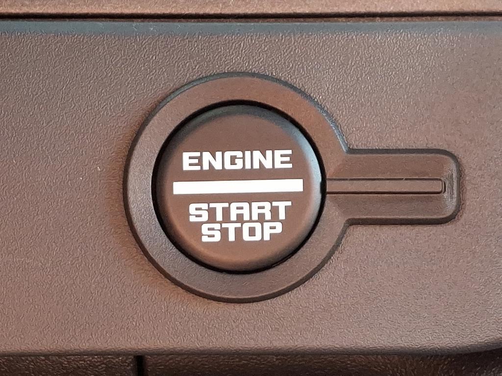 new 2025 Ford Bronco car, priced at $46,430