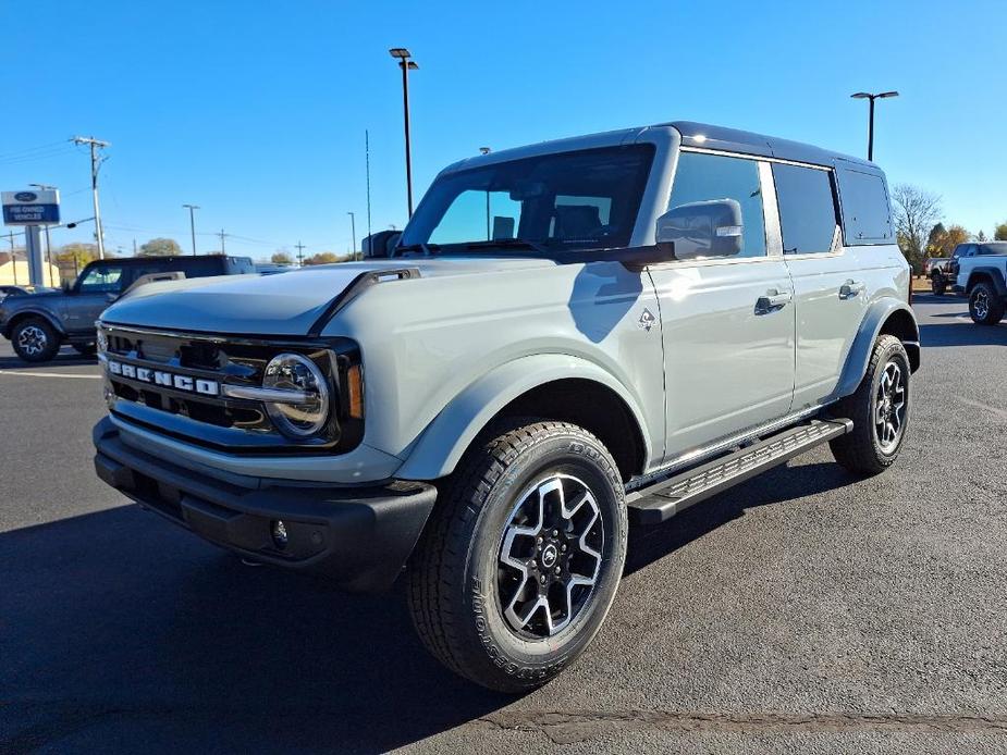 new 2024 Ford Bronco car, priced at $53,850