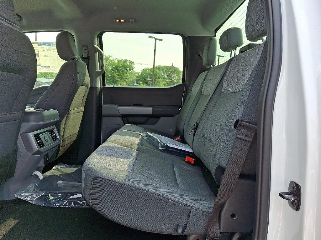 new 2025 Ford F-250 car, priced at $73,300