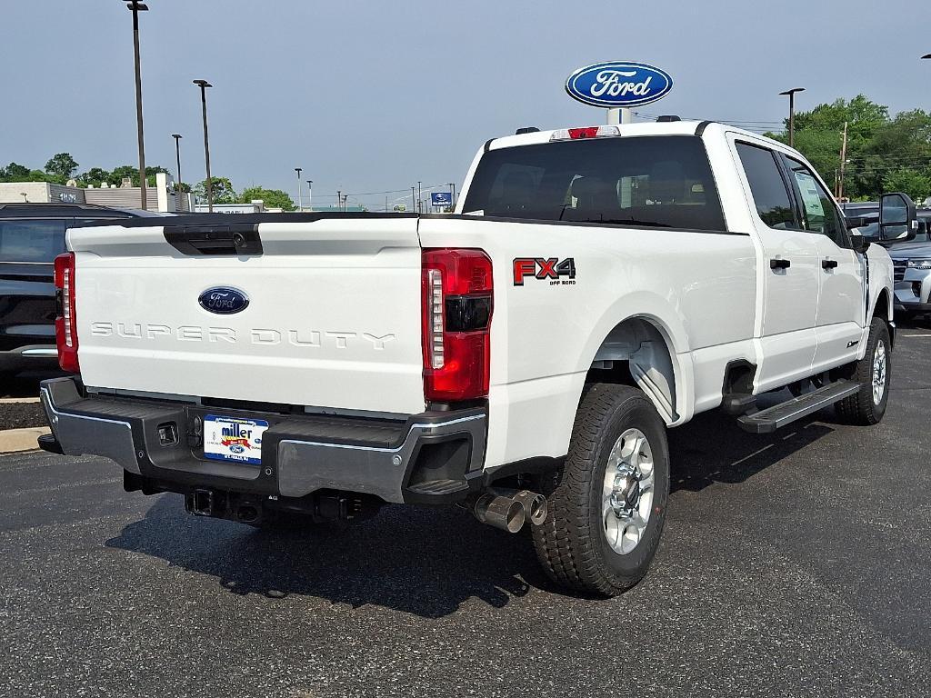new 2025 Ford F-250 car, priced at $73,300