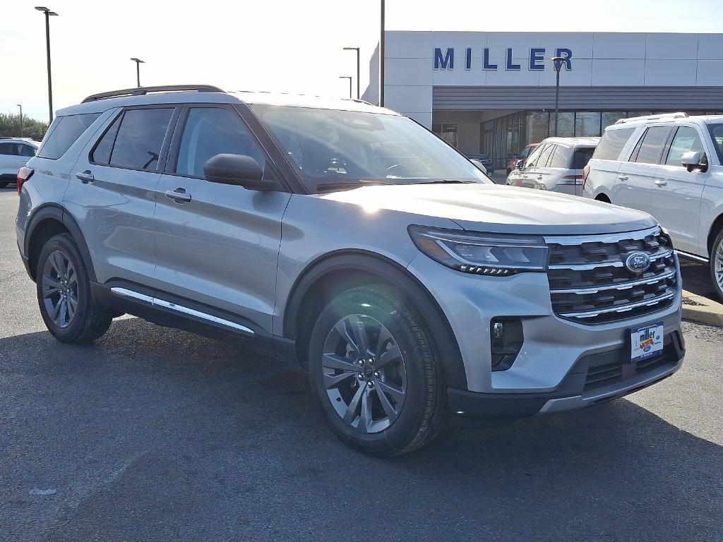 new 2025 Ford Explorer car, priced at $46,612