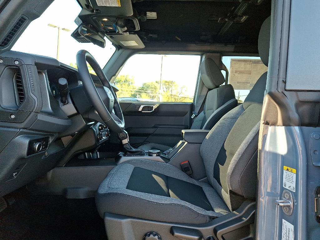 new 2025 Ford Bronco car, priced at $49,530