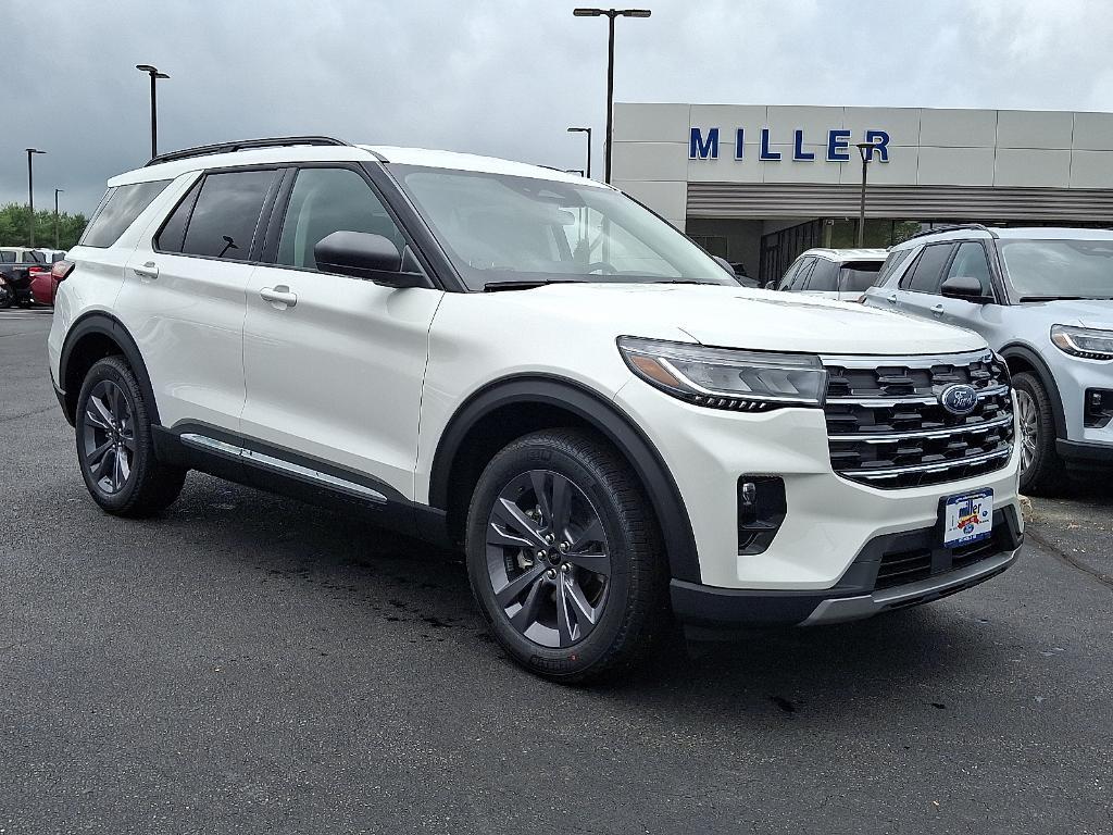 new 2025 Ford Explorer car, priced at $49,380