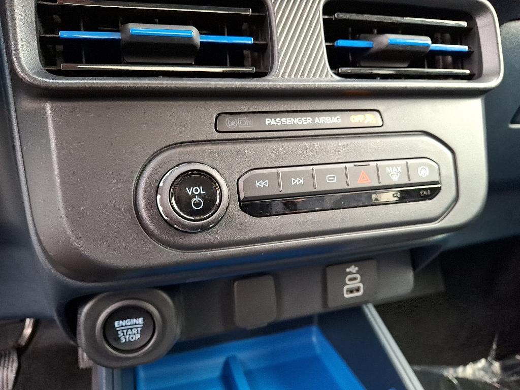 new 2025 Ford Maverick car, priced at $35,895