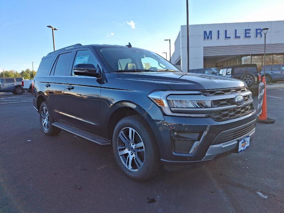 new 2024 Ford Expedition car, priced at $70,310