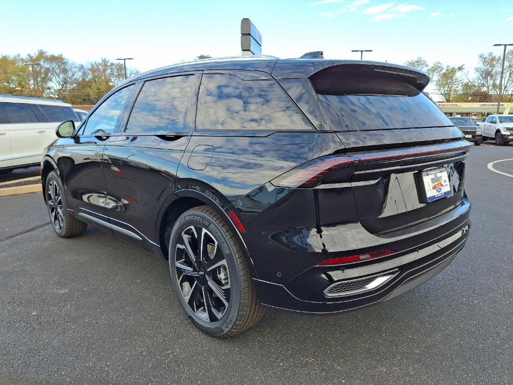 new 2024 Lincoln Nautilus car, priced at $64,220