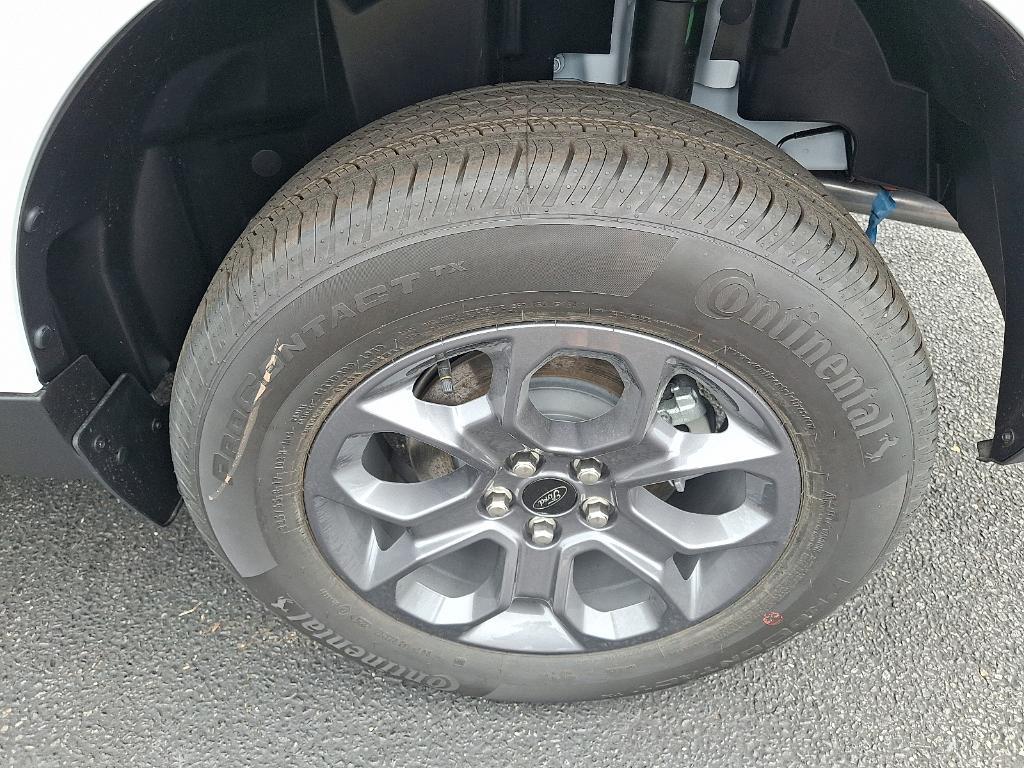 new 2025 Ford Maverick car, priced at $35,025