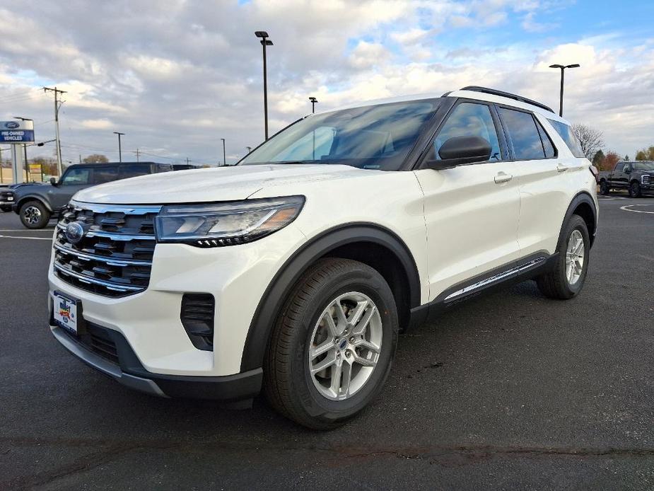 new 2025 Ford Explorer car, priced at $42,805