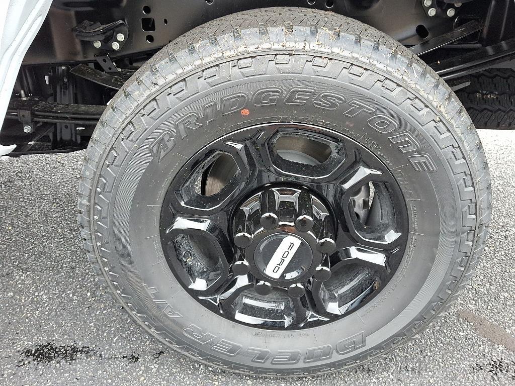new 2025 Ford F-250 car, priced at $62,110