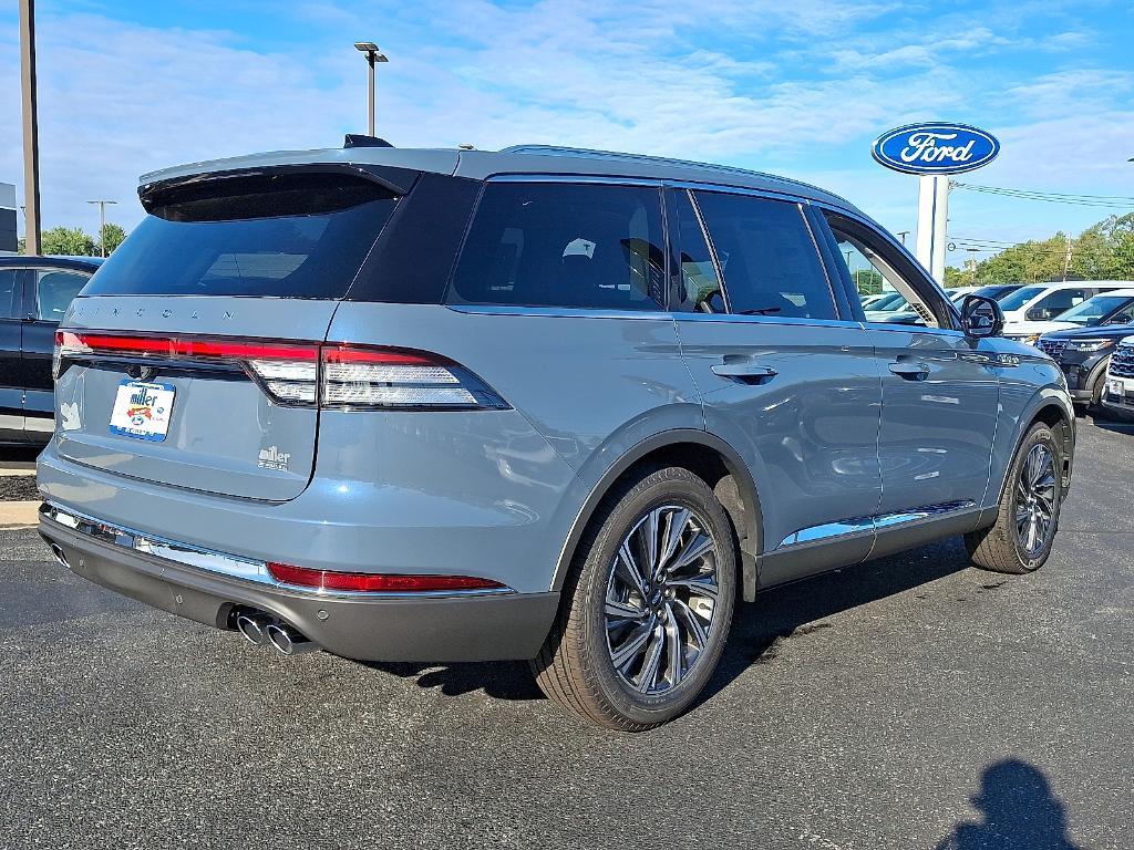 new 2025 Lincoln Aviator car, priced at $63,840