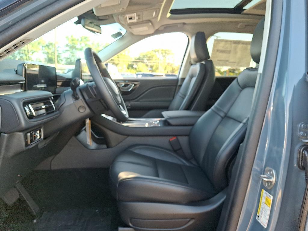 new 2025 Lincoln Aviator car, priced at $63,840