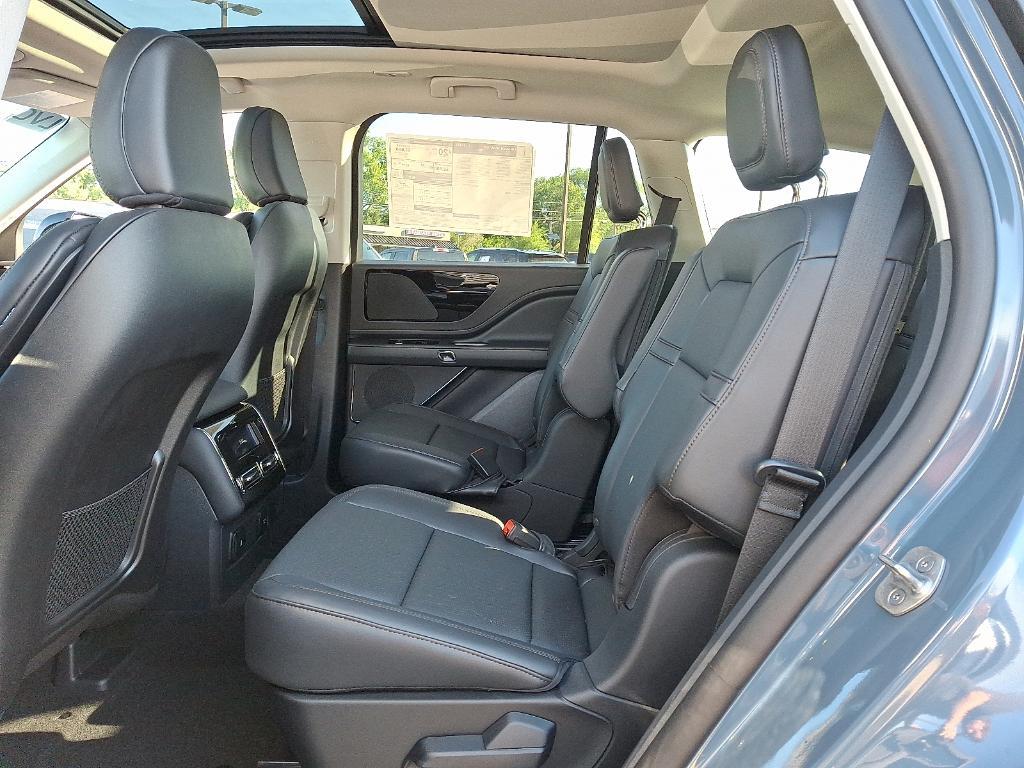 new 2025 Lincoln Aviator car, priced at $63,840