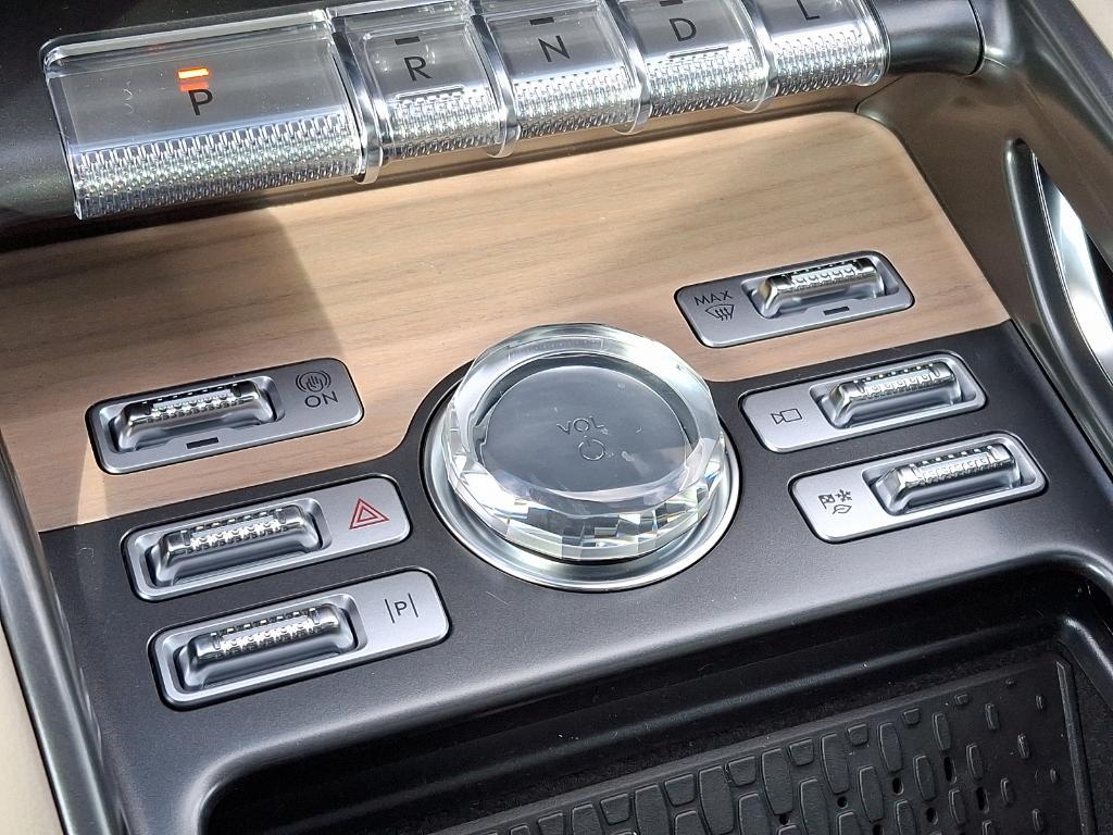 new 2025 Lincoln Nautilus car, priced at $66,205