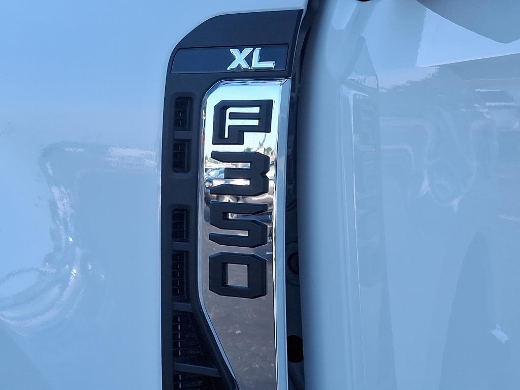 new 2025 Ford F-350 car, priced at $69,140