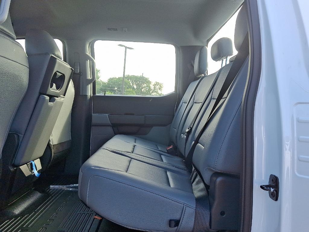 new 2025 Ford F-350 car, priced at $69,140