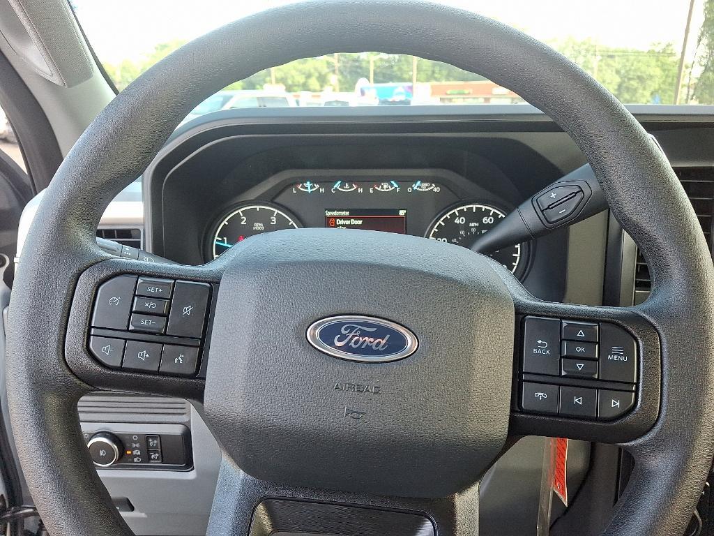 new 2025 Ford F-350 car, priced at $69,140