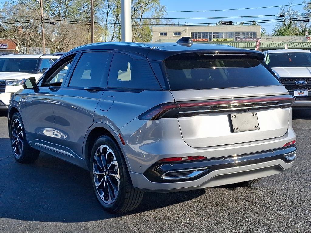 used 2024 Lincoln Nautilus car, priced at $54,691
