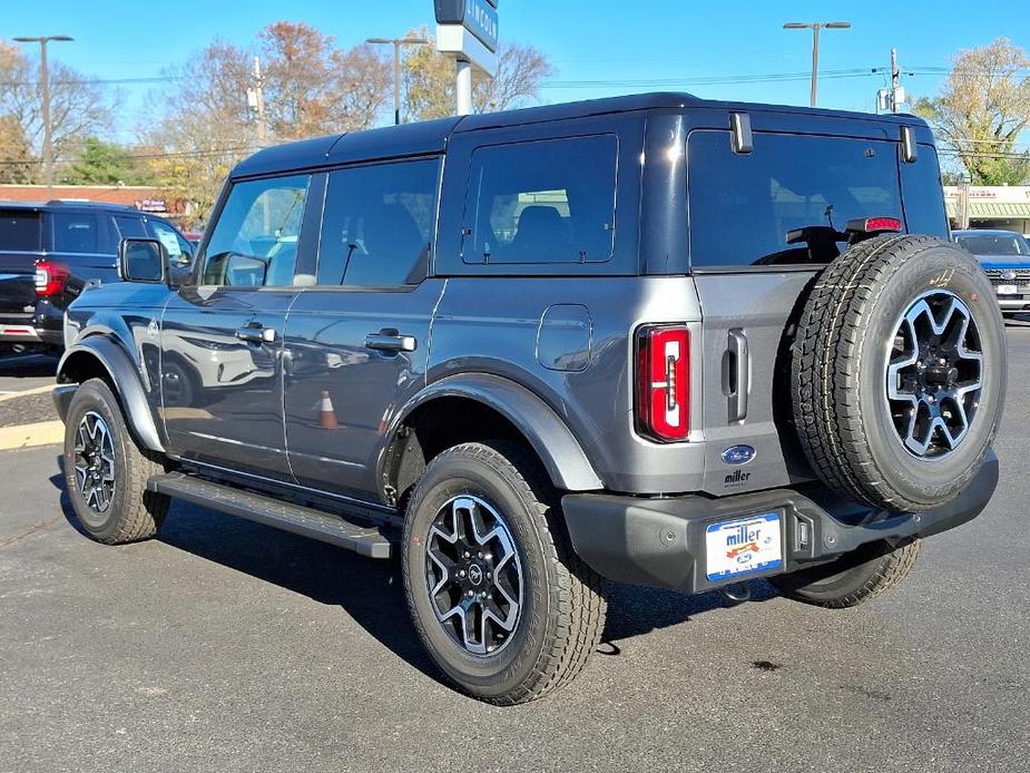 new 2024 Ford Bronco car, priced at $53,555