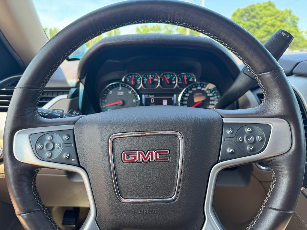 used 2018 GMC Yukon car, priced at $28,999