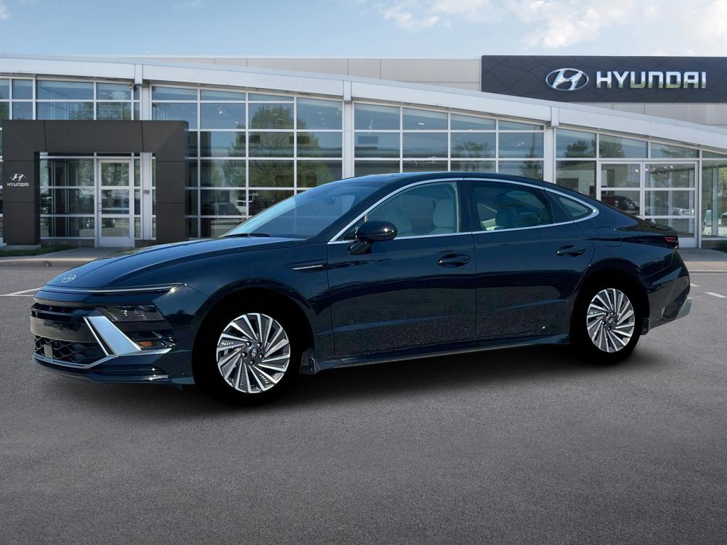 new 2025 Hyundai Sonata Hybrid car, priced at $32,715