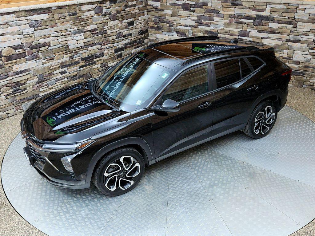 used 2024 Chevrolet Trax car, priced at $23,999