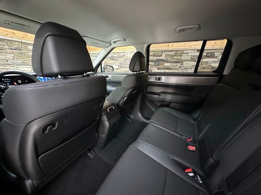new 2026 Hyundai SANTA FE HEV car, priced at $42,695
