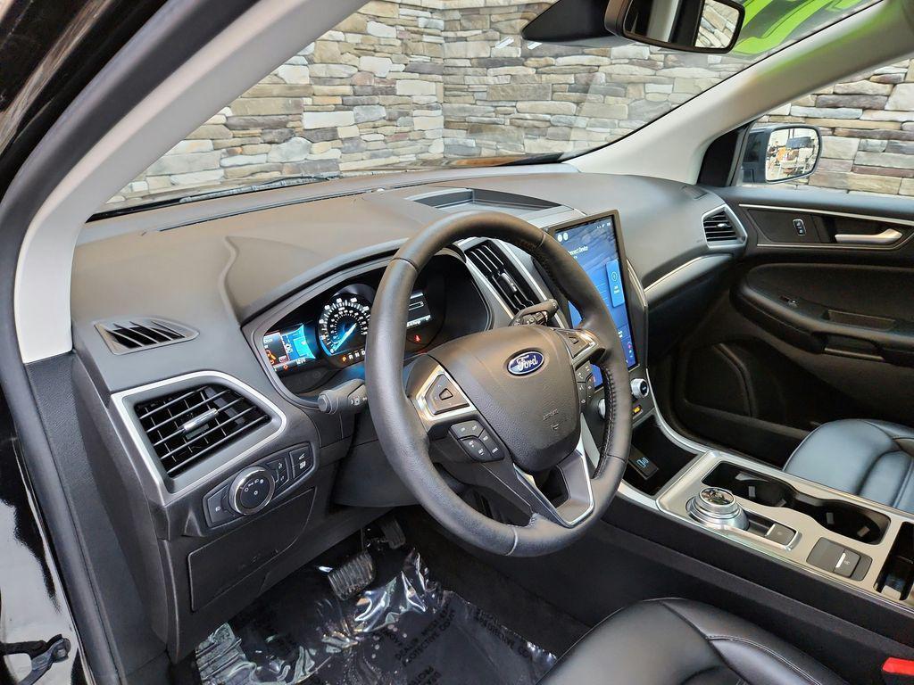 used 2022 Ford Edge car, priced at $29,399