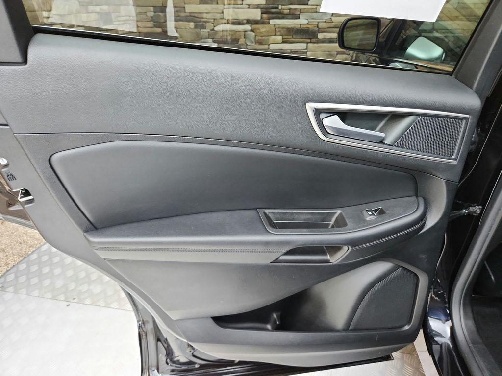 used 2022 Ford Edge car, priced at $29,399