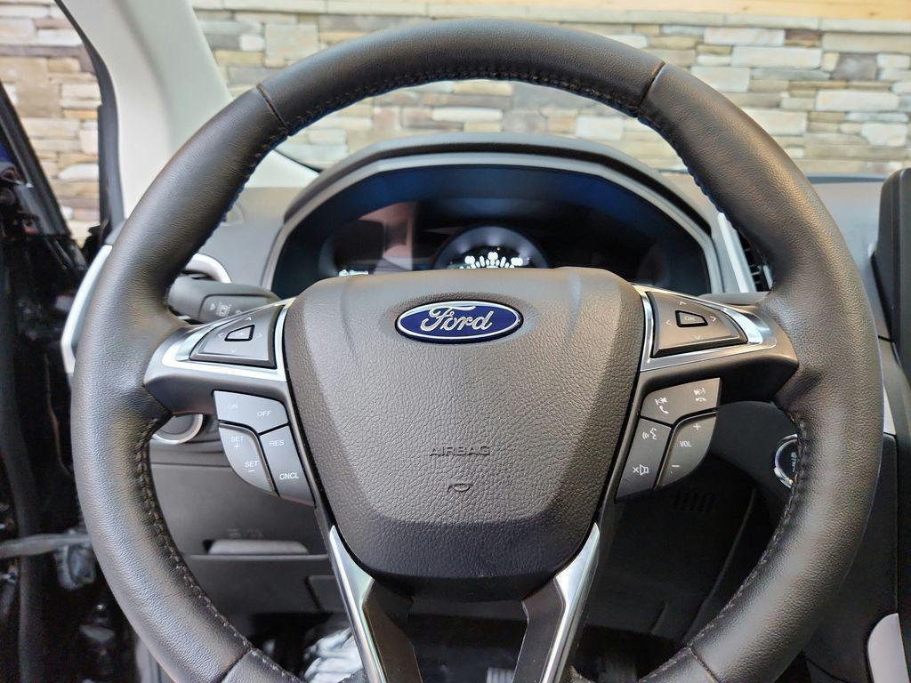 used 2022 Ford Edge car, priced at $29,399