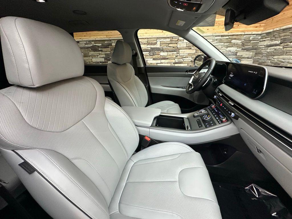 used 2024 Hyundai Palisade car, priced at $35,599