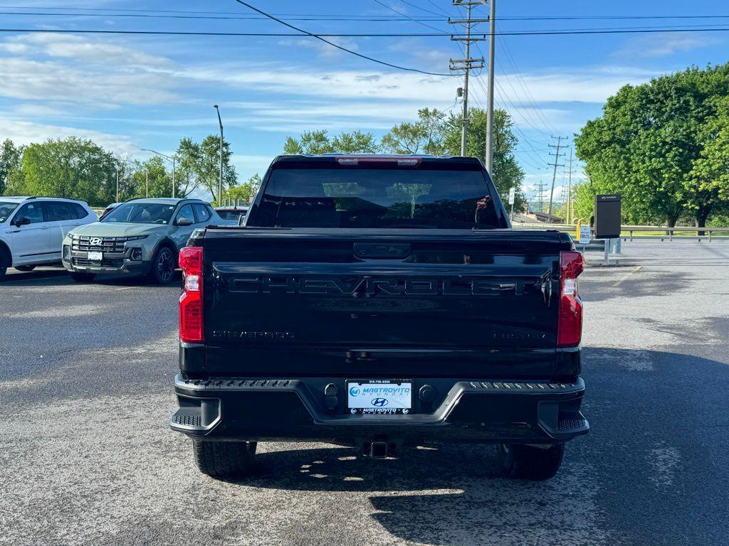 used 2022 Chevrolet Silverado 1500 car, priced at $35,999