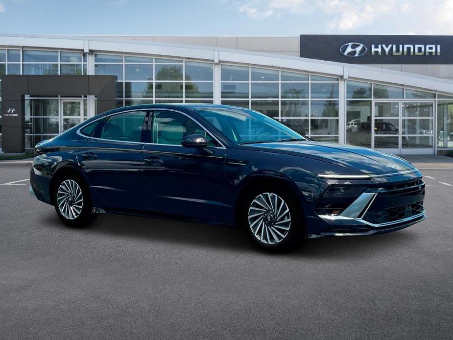 new 2024 Hyundai Sonata Hybrid car, priced at $32,515