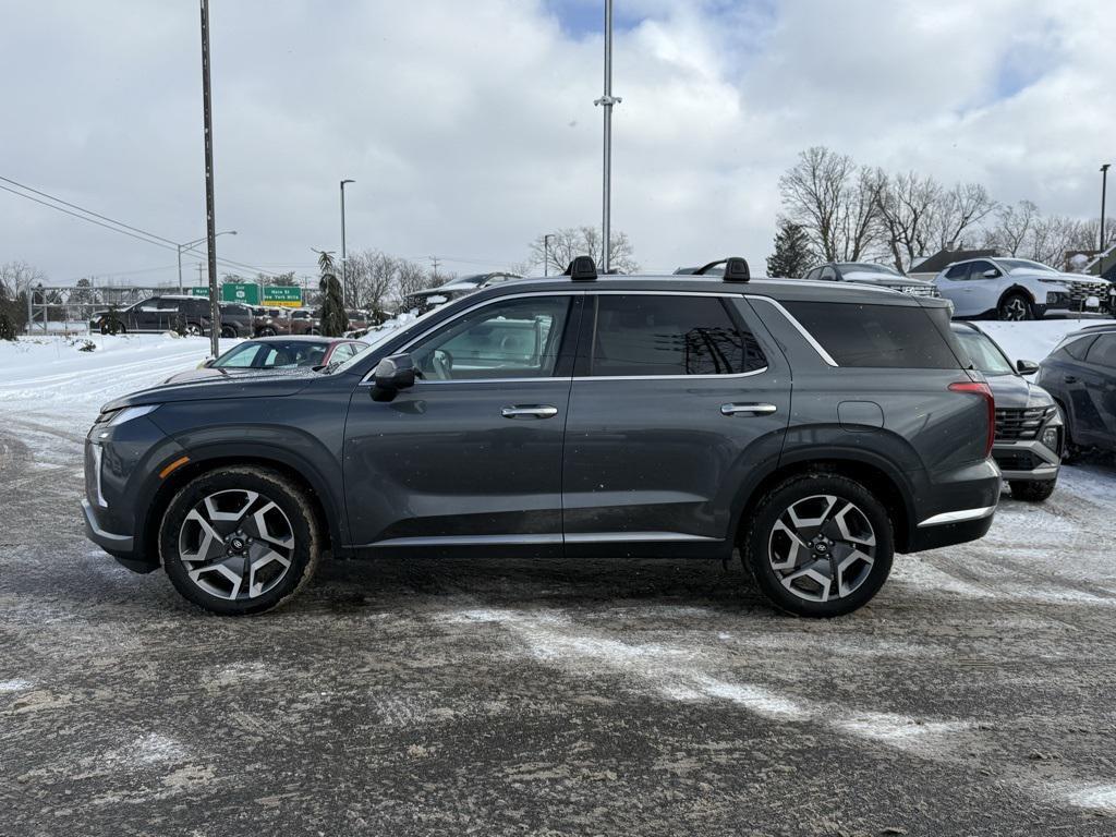 used 2024 Hyundai Palisade car, priced at $42,999