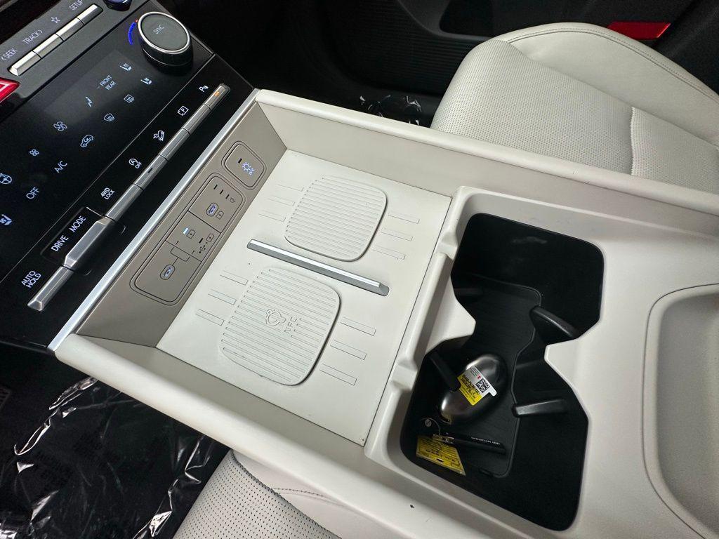 used 2024 Hyundai Santa Fe car, priced at $35,999