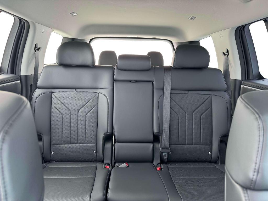 new 2025 Hyundai SANTA FE HEV car, priced at $41,710
