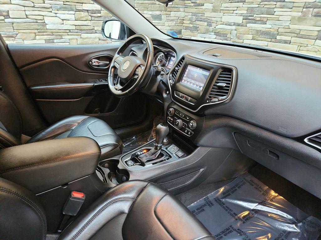used 2021 Jeep Cherokee car, priced at $20,299