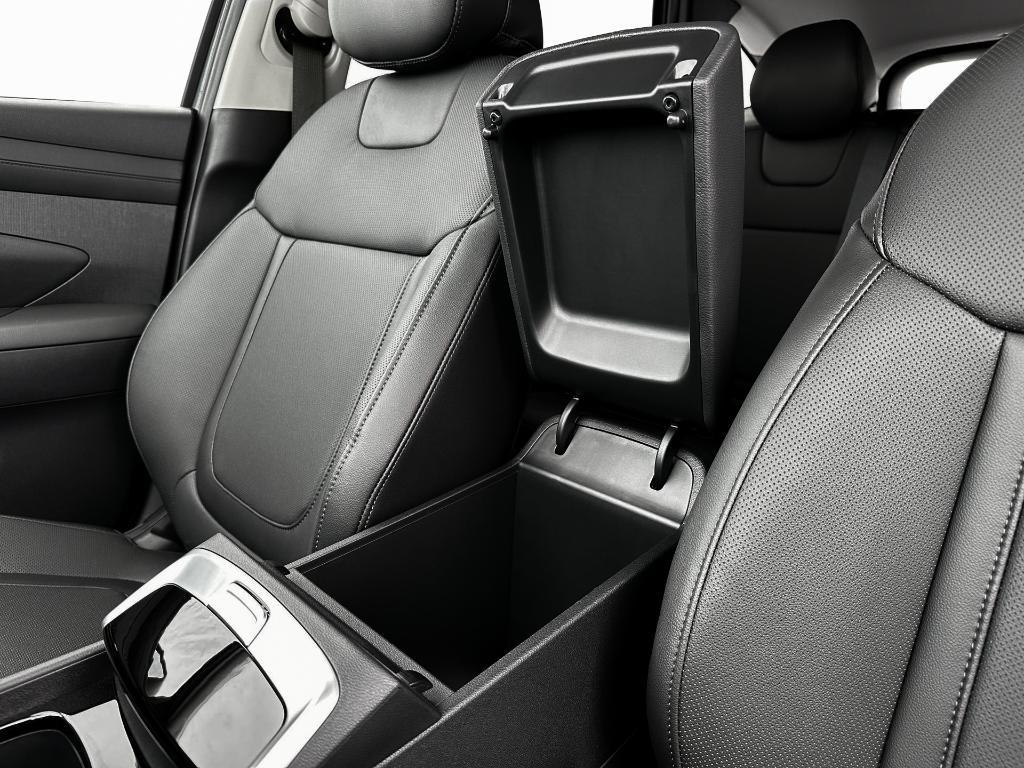 new 2025 Hyundai Tucson car, priced at $37,214